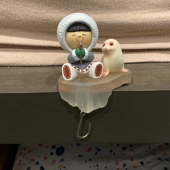 1985 Hallmark FrostyFriends/PolarPals Stocking Hanger - Picture 8 of 8